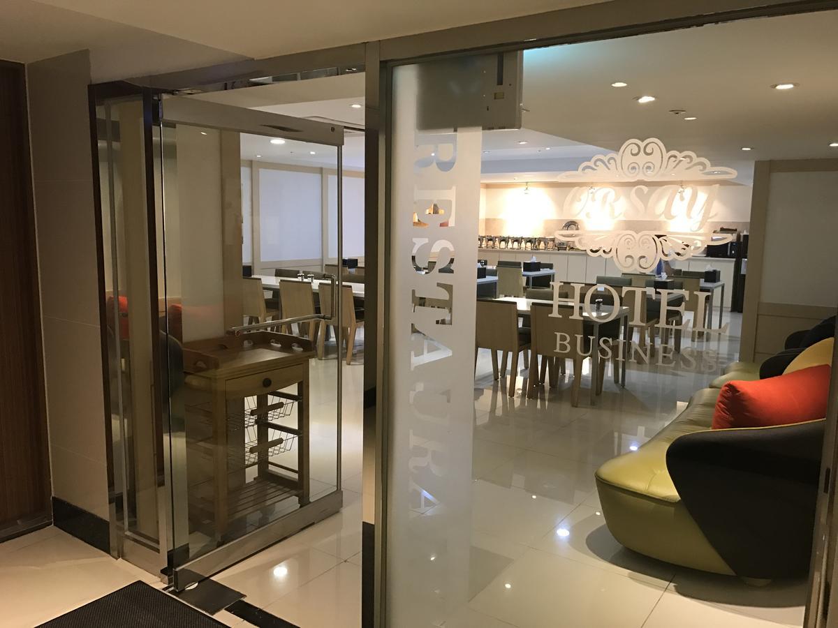 Suwon Orsay Business Hotel Екстер'єр фото
