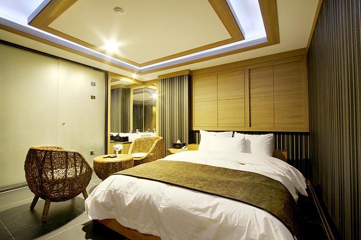 Suwon Orsay Business Hotel Екстер'єр фото