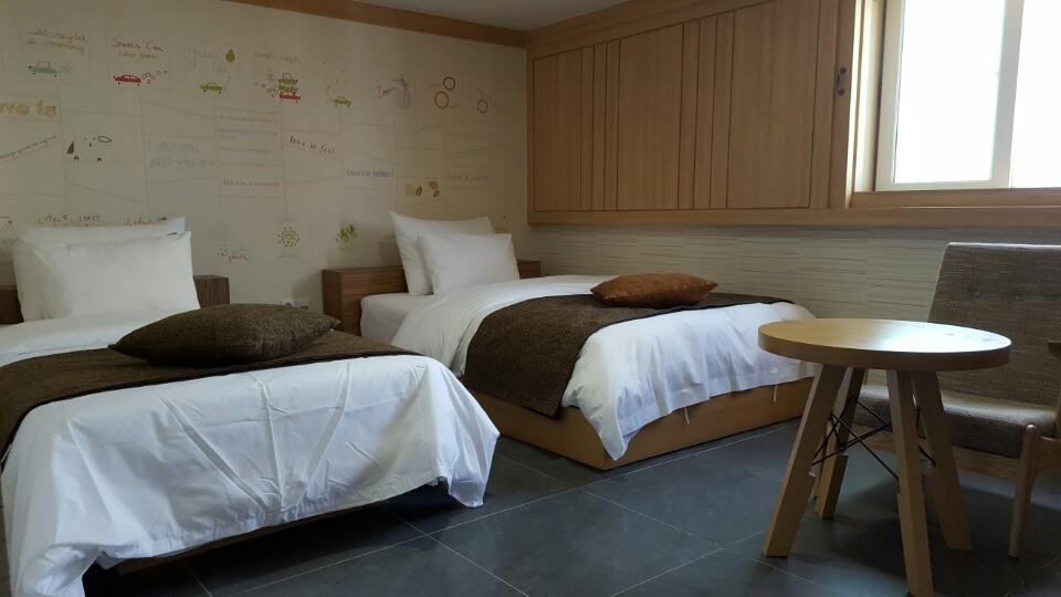 Suwon Orsay Business Hotel Екстер'єр фото