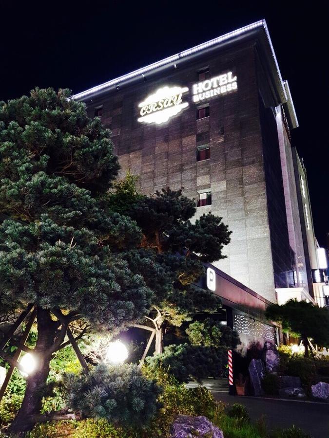Suwon Orsay Business Hotel Екстер'єр фото