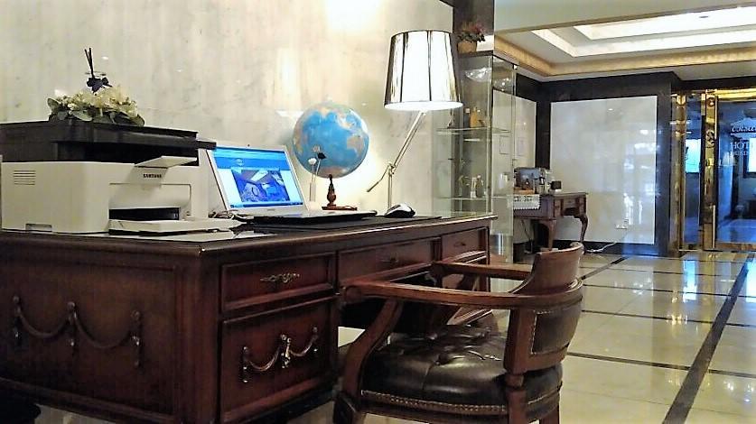 Suwon Orsay Business Hotel Екстер'єр фото