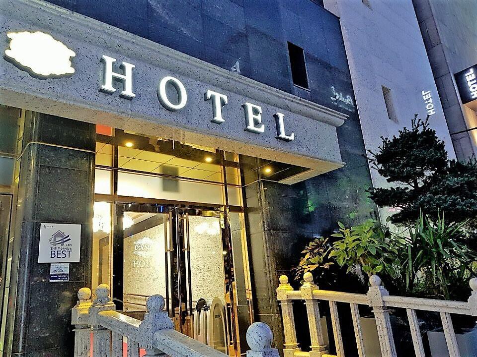 Suwon Orsay Business Hotel Екстер'єр фото
