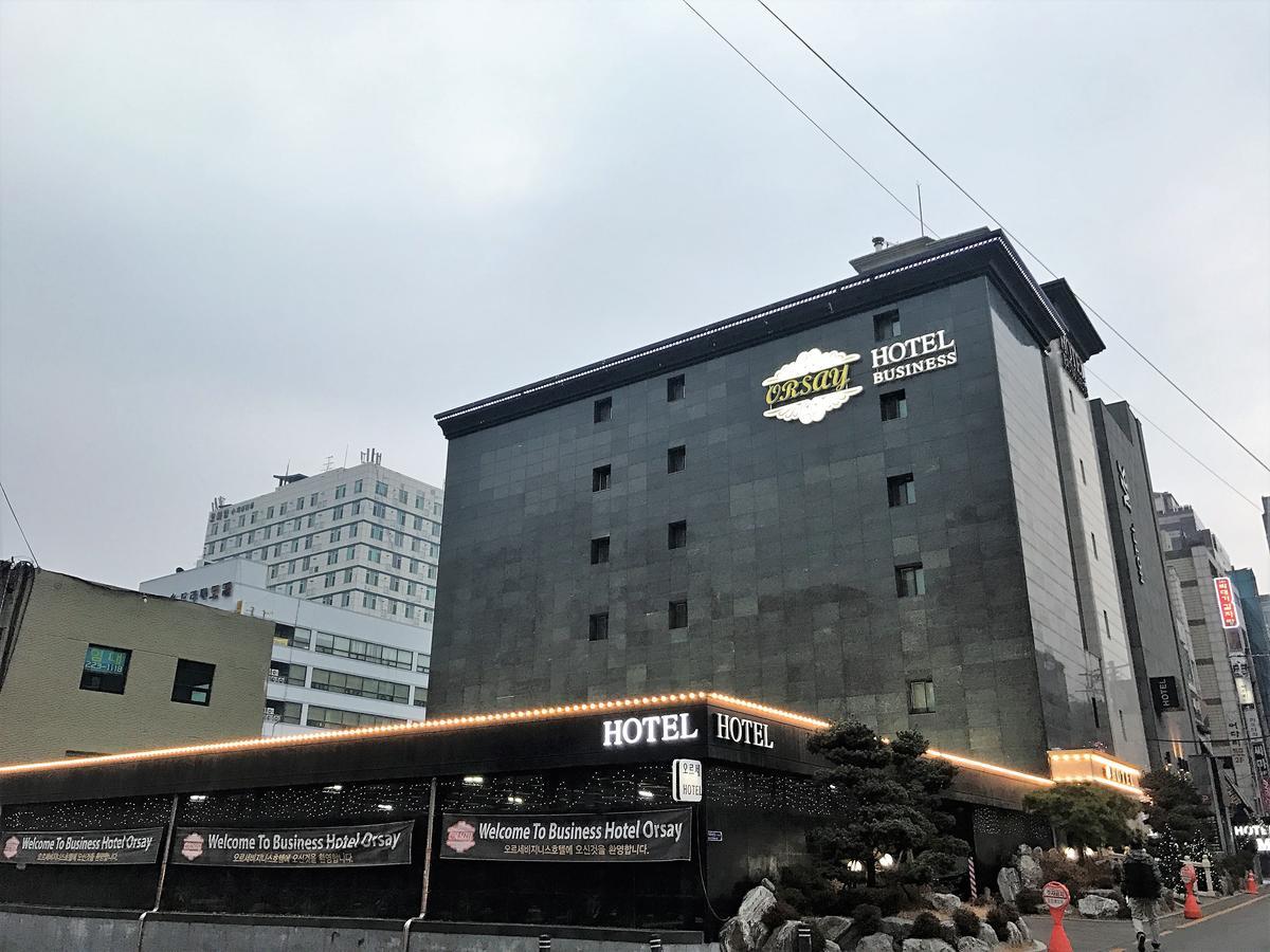 Suwon Orsay Business Hotel Екстер'єр фото